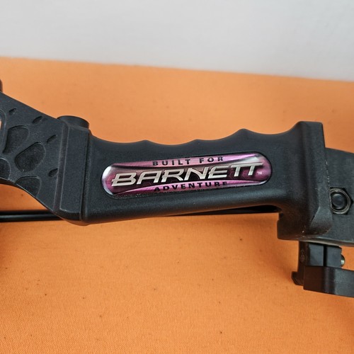 Barnett Tomcat Youth Girls Pink Bow W2 Arrows - Built For Adventure 30" Overall - Picture 4 of 14