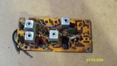 1972 1973 GM Delco AM/FM Radio FM IF and Quad Detector Board