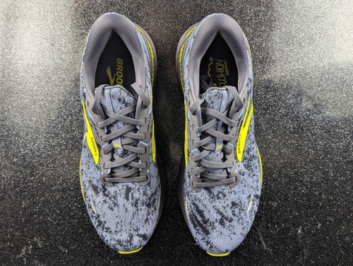Brooks Adrenaline GTS 23 Running Shoes Black Yellow Gray Men's Sizes NIB - Picture 6 of 8