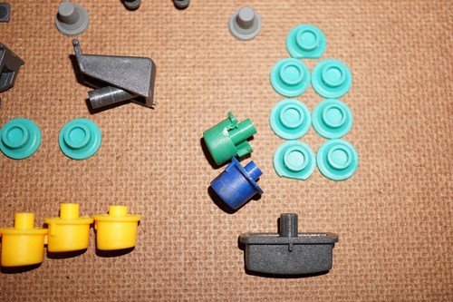 Pulsanti e cuscinetti di ricambio OEM per controller Nyko Alpha 64 Nintendo 64 - Foto 6 di 6