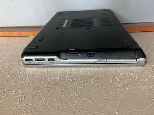 Dell Latitude E6530 15.6" Core i7-3520M @ 2.90GHz 6GB RAM 500GB HDD WIFI WIN 10 - Picture 12 of 12