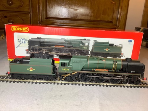 Hornby R2609 BR 4-6-2 Rebuilt West Country Class 34036 Westward Ho - Picture 2 of 5