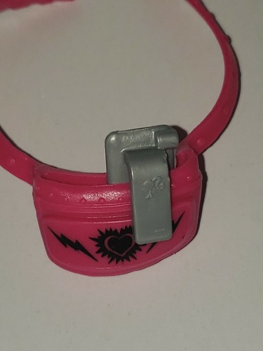 BARBIE DOLL ACCESSORY HOT PINK FANNY PACK , CELL PHONE HOLDER - Picture 3 of 4