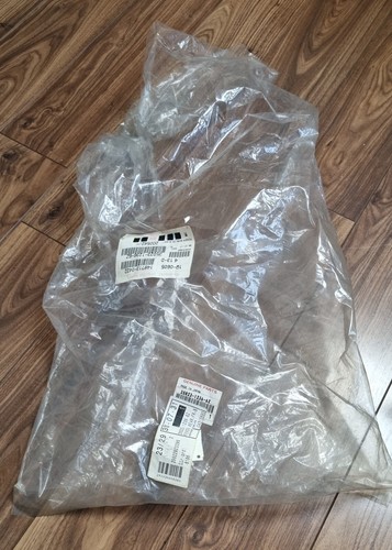 Nuovo NOS ZXR 750 H1, ZX-7 Stinger, parafango posteriore/abbraccio posteriore OEM, 35023-1236-6Z - Foto 13 di 15