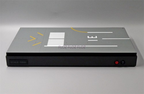 for JC Wings for Runway Airplane Display Case with Light RWY 31 1:500 Model - Picture 2 of 2