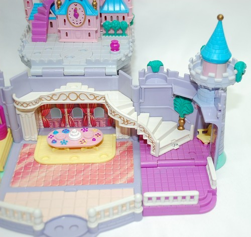 Disney Cinderella Enchanted Castle Bluebird Polly Pocket 1995 8 Dolls Lights Up - Picture 6 of 19