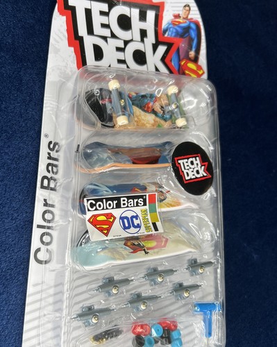 Tech Deck DC Comics Superman Color Bars Ultra DLX Fingerboard 4 Pack 20147664