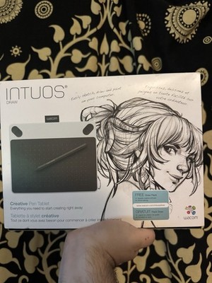 Wacom Intuos Draw Graphics Tablet CTL-490/W Wired USB with Pen & Software