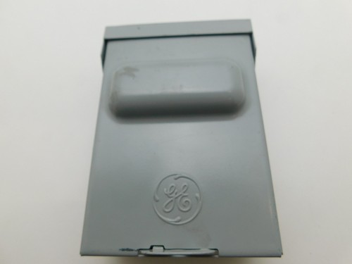 TFN60R - EXTRACTOR NO FUSIBLE GE 60A AMP SERVICIO GENERAL DESCONEXIÓN N3R 10HP - RECONOCIMIENTO - Imagen 3 de 6