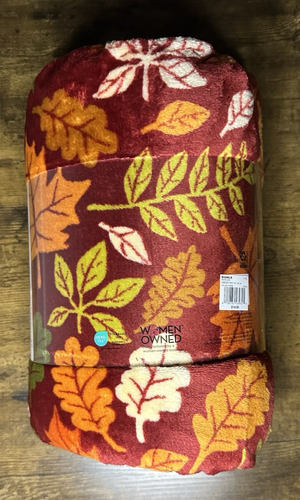 NEW AUTUMN - FALL LEAVES - KOHLS THE BIG ONE- PLUSH THROW BLANKET 5X6 FT - Picture 2 of 4