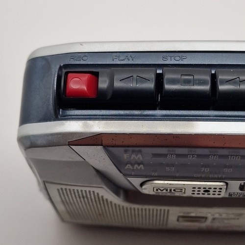 AIWA JS385 Stereo Radio Cassette Recorder Walkman For Parts or Repair - Imagen 15 de 24