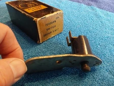 NOS GM 1959 OLDSMOBILE OLDS DELTA 88 BRAKKE LIGHT LAMP SWITCH NEW GM BOX W/O PB