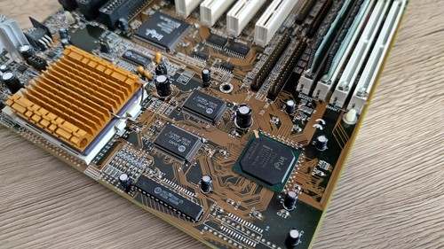 Zida 5DHX Rev 1.2 Socket 7 Baby AT Motherboard + IBM 6x86 P200+ CPU + 32MB RAM - Picture 12 of 12