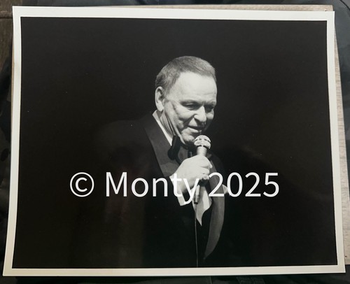 ORIGINAL 8x10 KODAK FOTO FRANK SINATRA 9. MÄRZ 1979 @ VALLEY FORGE PA KONZERT ! - Bild 1 von 3