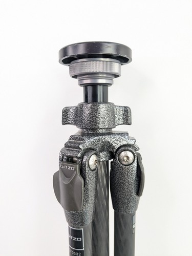Gitzo Mountaineer Carbon Fiber Tripod Gt0532 With Bag