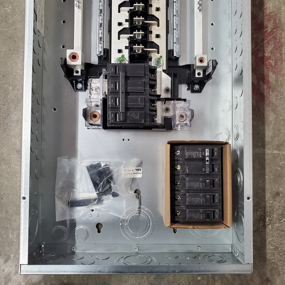 GE TM4020C80K Indoor Main Breaker 40 Space 80 Circuit 200 Amp TM4020C80K - Image 2 of 4