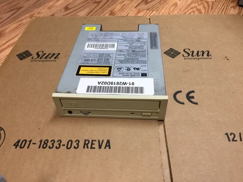 TOSHIBA XM-3601B 4x CDROM Drive, SCSI 50-Pin, BEIGE Bezel, Test-PASS