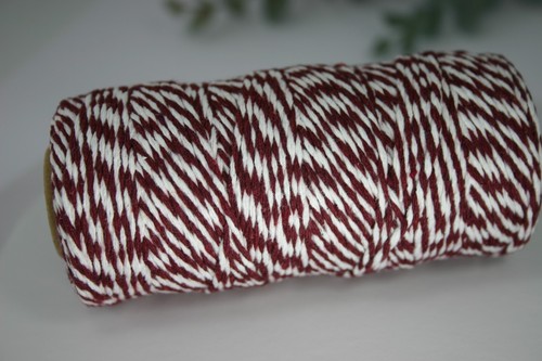 BURGUNDY / WHITE BAKERS TWINE 10 Metres Cotton String Gift Tag Scrapbook Craft - Picture 2 of 2