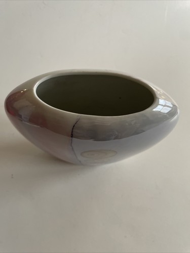 Vintage Pastel Pearl Luster Vase - Picture 3 of 4