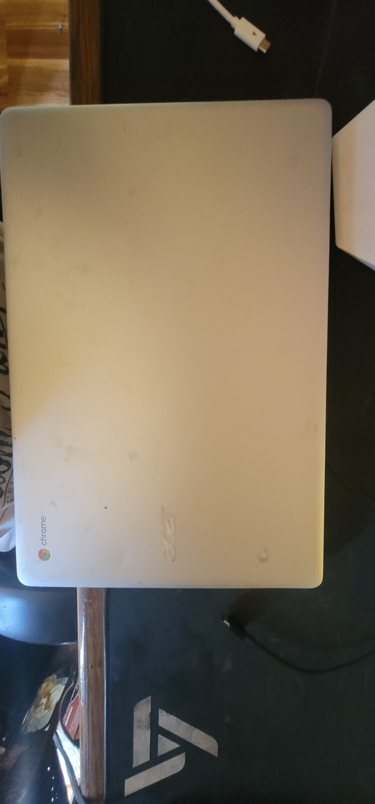 Acer Chromebook 15, N17Q5, Intel Core 4GB Broken Screen, For parts only - Picture 3 of 5