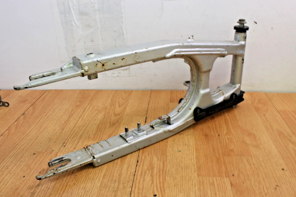 Honda XR200R 2002 basculante/brazo oscilante Foto 3 de 4