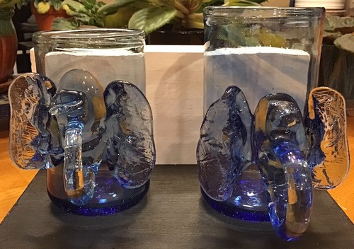2 einzigartige einzigartige Kunstglas Elefantenkopf blau mundgeblasene Becher Tassen