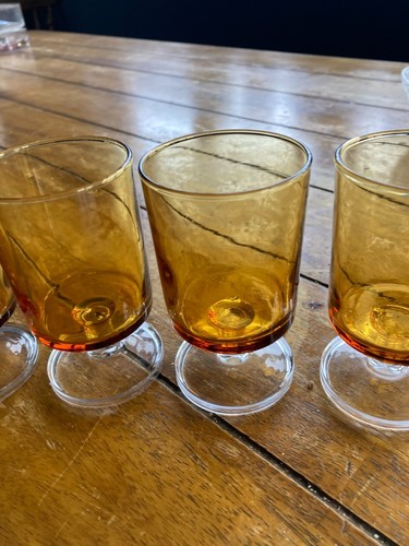 Copas de vino vintage de vidrio amarillo Luminarc x 4 - Imagen 4 de 6