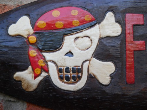 Wooden Sign 45 x 14 cm Carved Hand Made Coloured Art Sign KEEP OUT Wall Hanging - Picture 2 of 9
