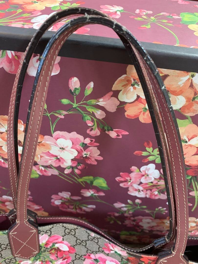 Gucci Floral Reversible Blooms Flower Multicolor Tote Bag Gucci Floral Reversible Blooms Flower Multicolor Tote Bag
