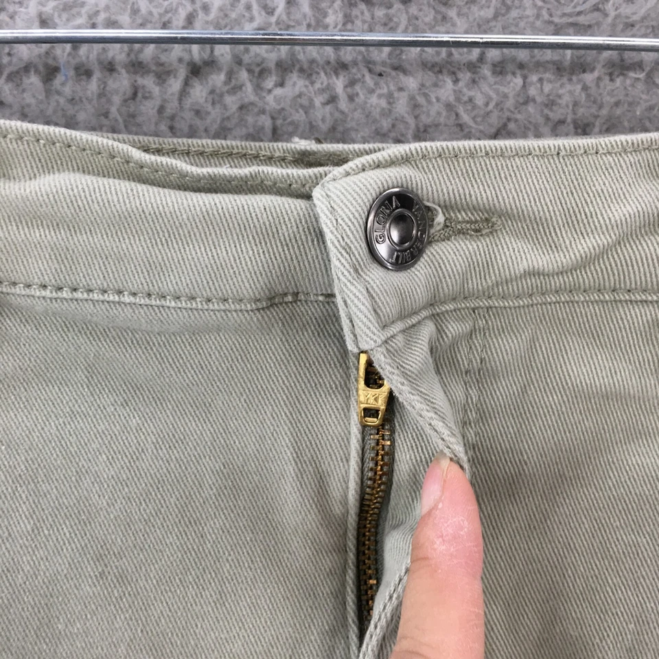 Shorts Gloria Vanderbilt Amanda Chino Feminino 10 Verde Cintura Alta 5 Bolsos Zíper Mosca - Imagem 3 de 4