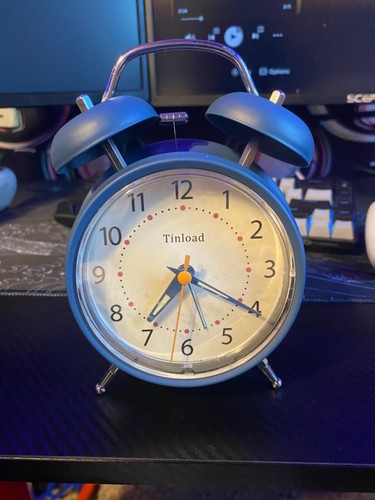 Vintage Style Loud Alarm Clock for Heavy Sleepers Adults, Metal 4 Inches Battery - Picture 7 of 9