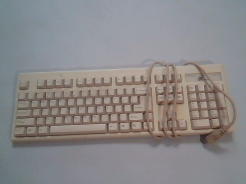 AT Keyboard Model 5530K US - with Windows keys large DIN - vintage, working - Picture 1 of 8