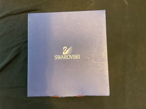 Swarovski crystal figurine Orca 622939 Mint in original box. - Picture 4 of 5