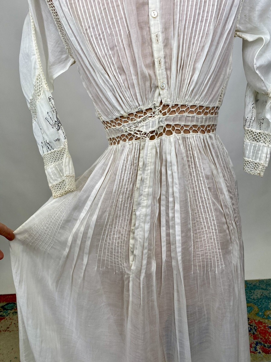 Antique Edwardian White Cotton Summer Dress w/ Floral Antique Edwardian White Cotton Summer Dress w/ Floral