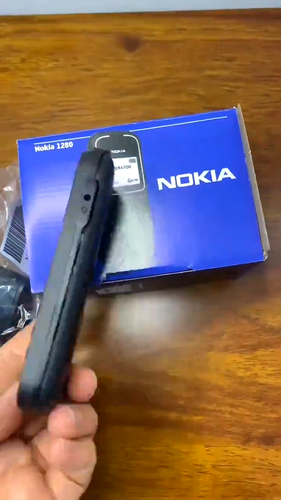 Nokia 1280 Original Unlocked 1.36" SIM Free Mobile Phone - Video 1 van 1