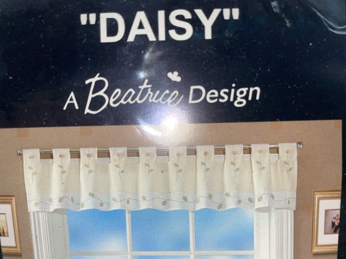 60x12" Tab Top Volant Daisy A Design RM 59827 gelb weiß Holz Knopf neu Paar - Bild 6 von 10