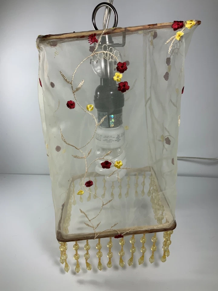 RARO Tela de Malla Dorada y Cuentas Floral Lámpara Boudoir Linterna Colgante 11" Foto 4 de 4