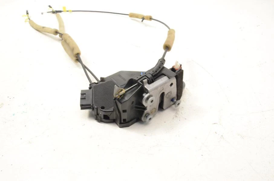 2013-2015 NISSAN PATHFINDER PLATINUM 3.5L 发球杆左前门锁激活器 — 第 4/4 张图片