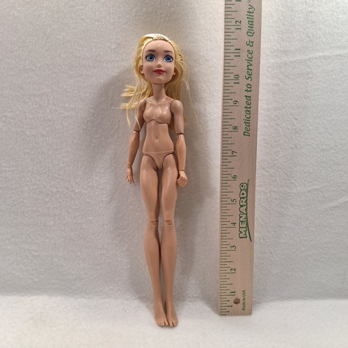 DC Super Hero Girls SUPERGIRL Action Fashion Doll Mattel 2015 No Clothes Nude