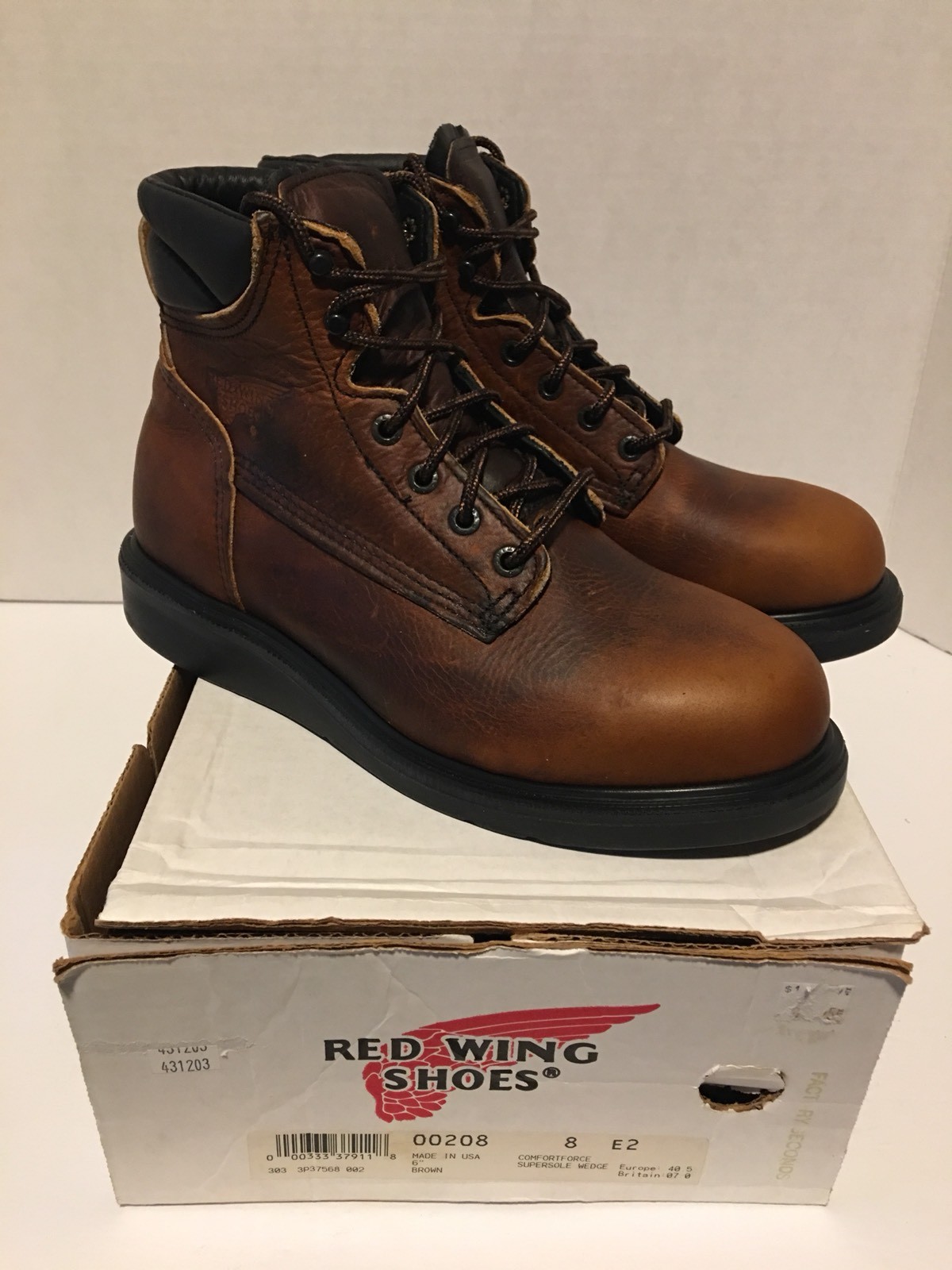 Red Wing Boots / Supersole Wedge / Oil Resistant / Size 8 / 6” / New In Box Red Wing Boots / Supersole Wedge / Oil Resistant / Size 8 / 6” / New In Box