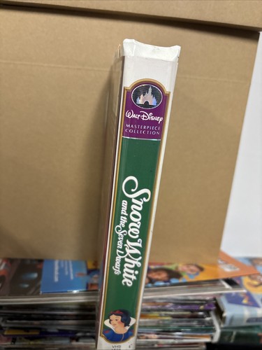 Snow White And The Seven Dwarfs (VHS) - Picture 3 of 6