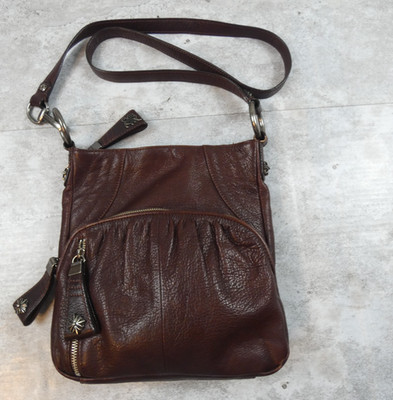 B Makowsky Purse Women Brown Shoulder Bag Hobo Leather Heavy Medallions Zips