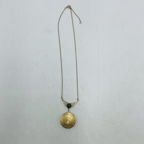 Vintage Sarah Coventry 1976 Memories Locket Green Cabochon Gold Tone Necklace - Picture 2 of 4