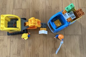Lego DUPLO 10812 Truck & Tracked Excavator - 26 Piece Set Complete with Minifigs
