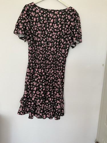 Boohoo Ladies Black /Pink Floral Elasticated Waist Dress Size UK 12 - Picture 3 of 11