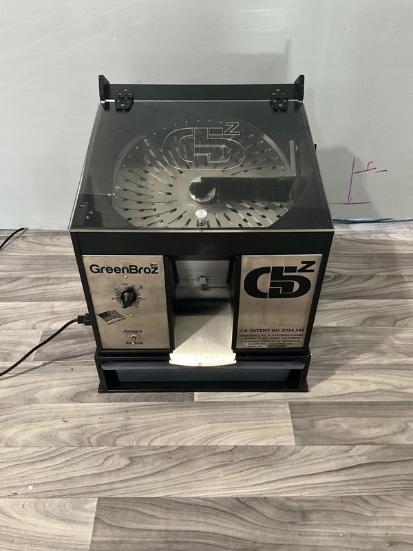 GreenBroz 215 Dry Trimmer Leaf Bud Trimming Trim Machine Grinder Barely Used