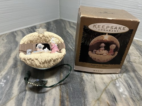 HALLMARK KEEPSAKE 1994 AWAY IN A MANGER LIGHTED MAGIC CHRISTMAS ORNAMENT - Picture 6 of 10