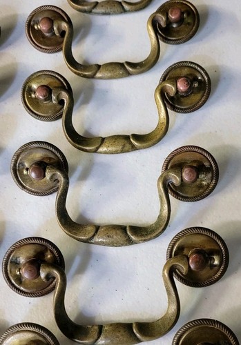 (4) Chippendale Vintage Hardware Schublade Zug Messing Schwanenhals 3" Mitte mehr haben - Bild 6 von 14