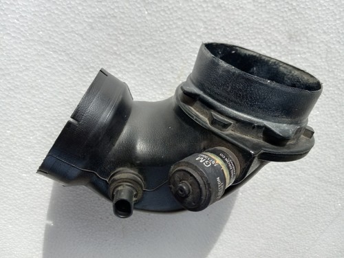 1999 Chevrolet Suburban- Tahoe- GMC Yukon 5.7 Intake Air Cleaner Elbow 1995-1999 - Picture 3 of 3