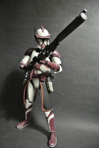 1/6 Scale Sideshow 12inch Star Wars Commander Fox Clone Trooper Action Figure - Picture 7 of 10